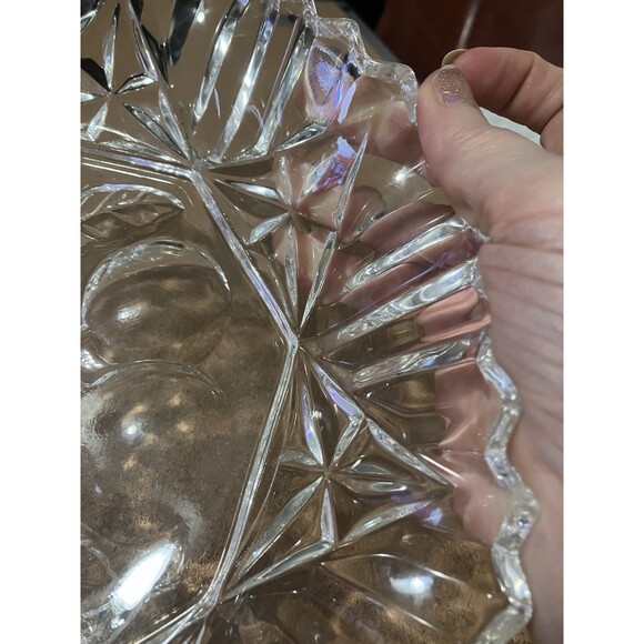 Embossed Fruit Bowl or Centerpiece 11x2' Dish, Antique MCM Federal Glass Co. - Picture 16 of 16